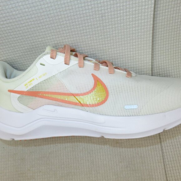 Nike Downshifter 12 DD9294-101 White Running Shoes Sneakers Womens Size 9 - Picture 10 of 13